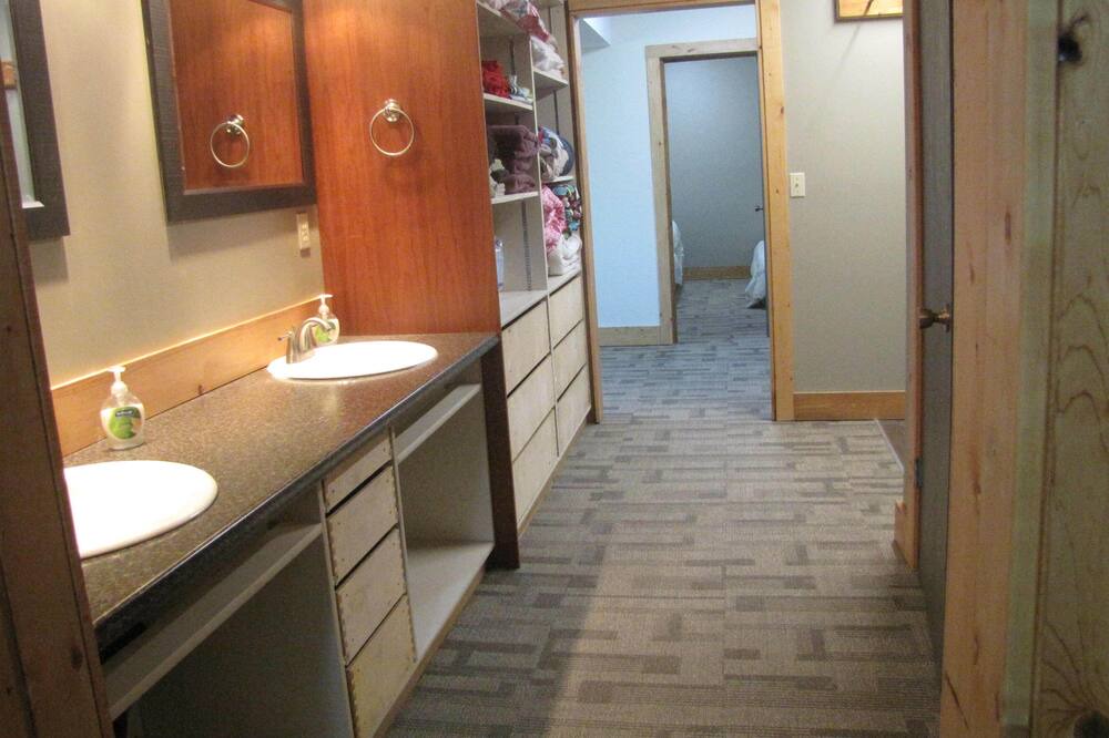 Photo of Bedroom in Mountain View