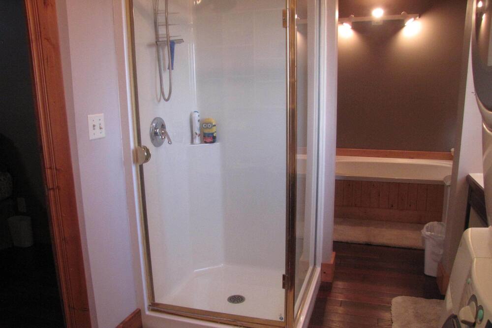 Photo of Bathroom in Mountain View