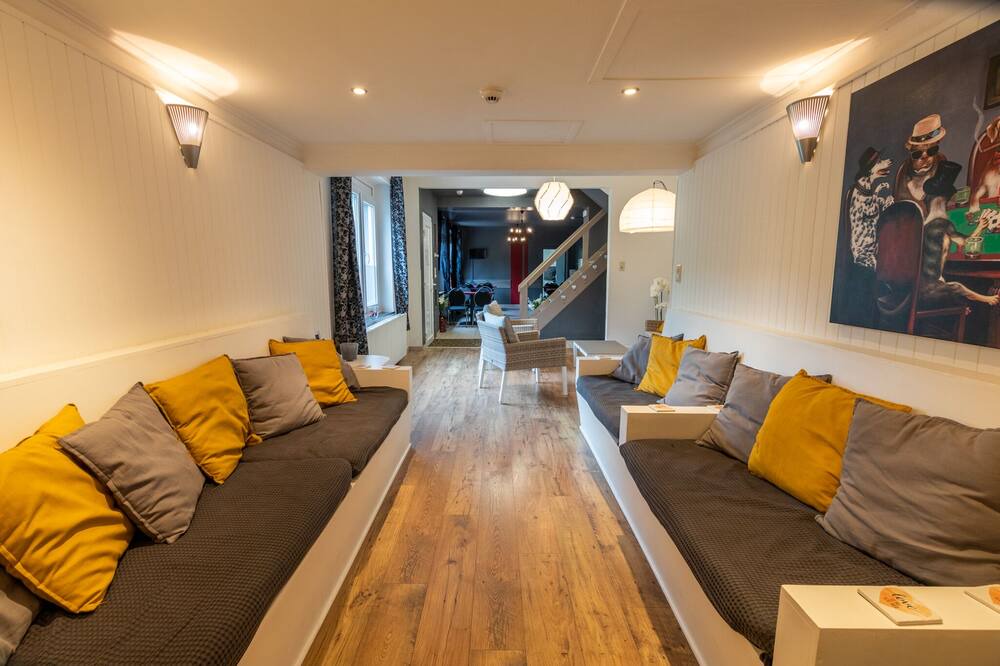 Photo of Livingroom in Coo