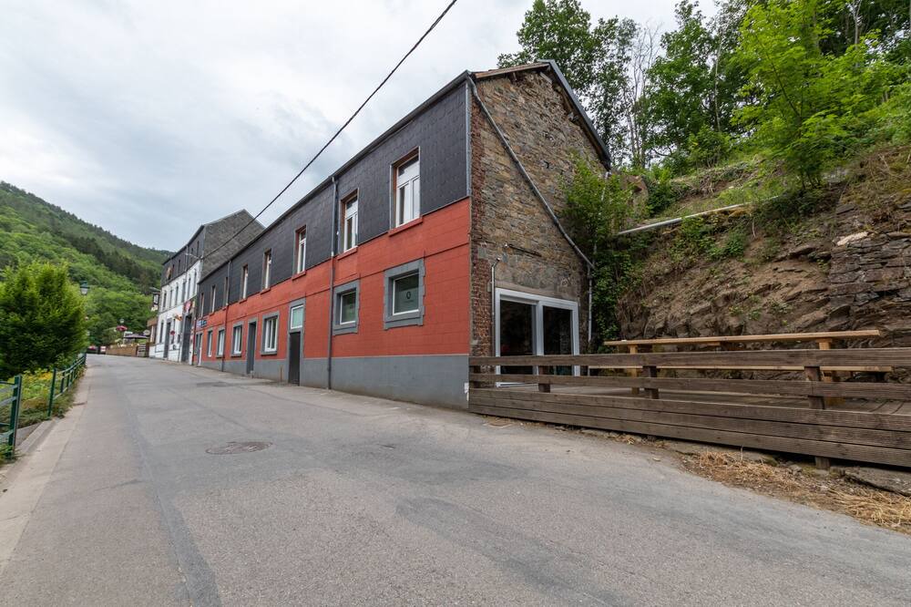 Photo of Outdoor in Coo