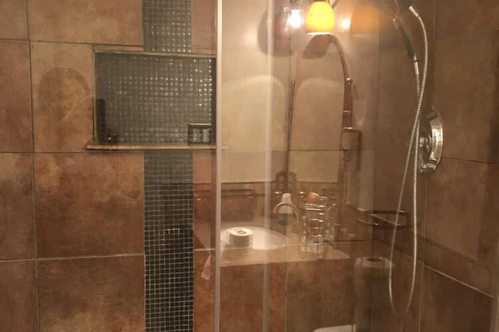 Photo of Bathroom in Village De L'Est