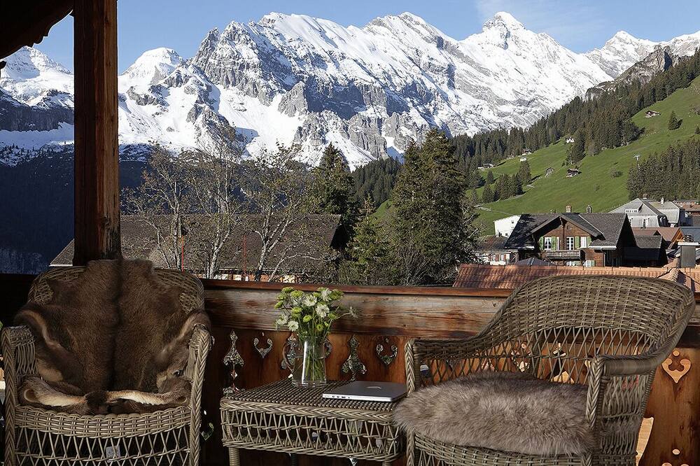 Photo of Patio Balcony in Murren