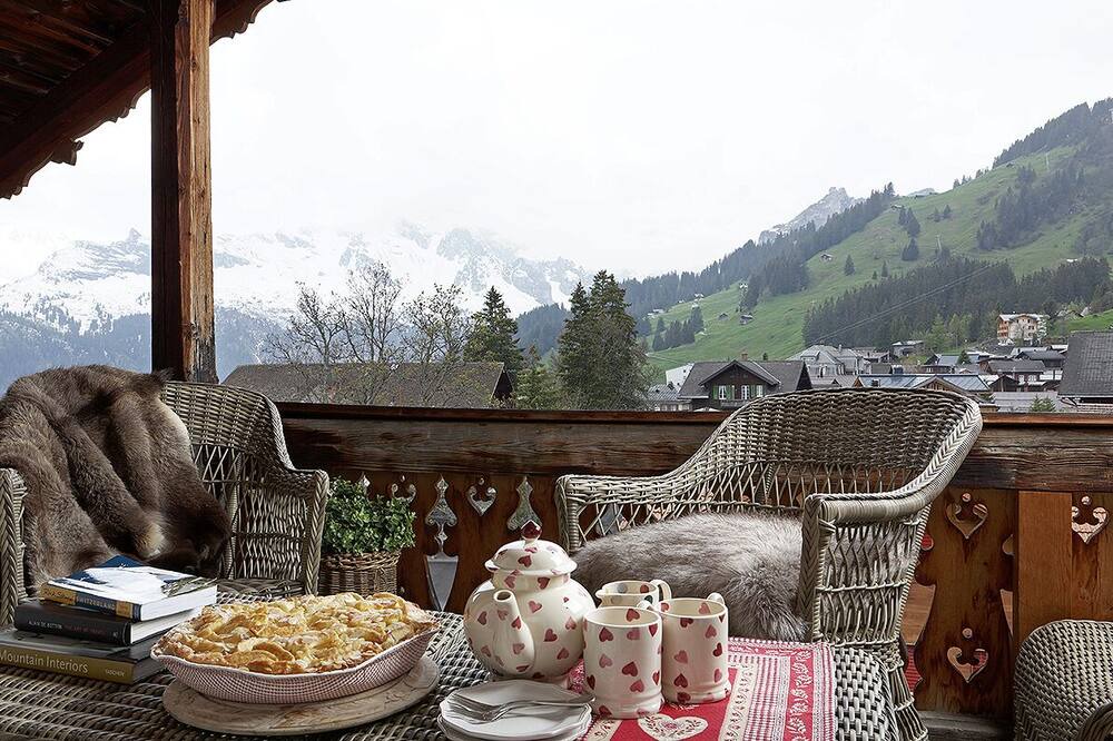 Photo of Patio Balcony in Murren
