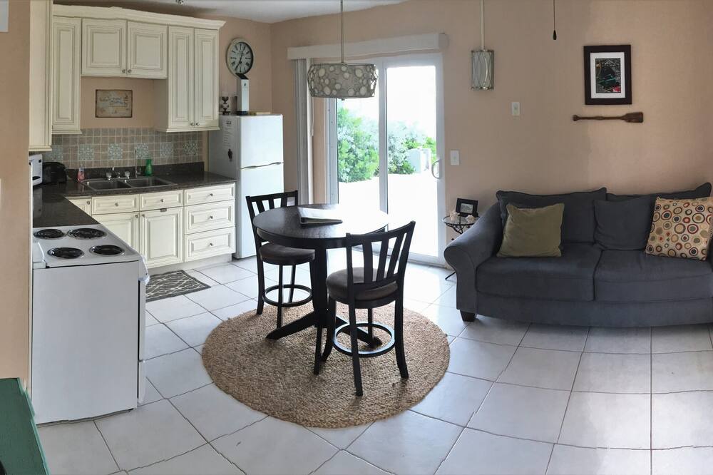 Photo of Livingroom in West End