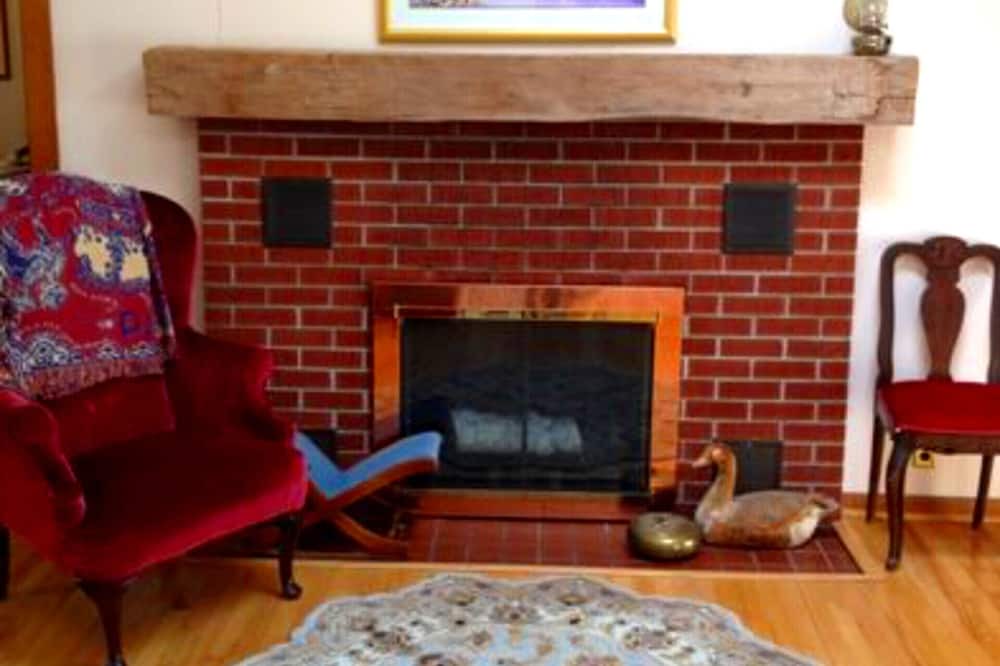 Photo of Livingroom in Northport