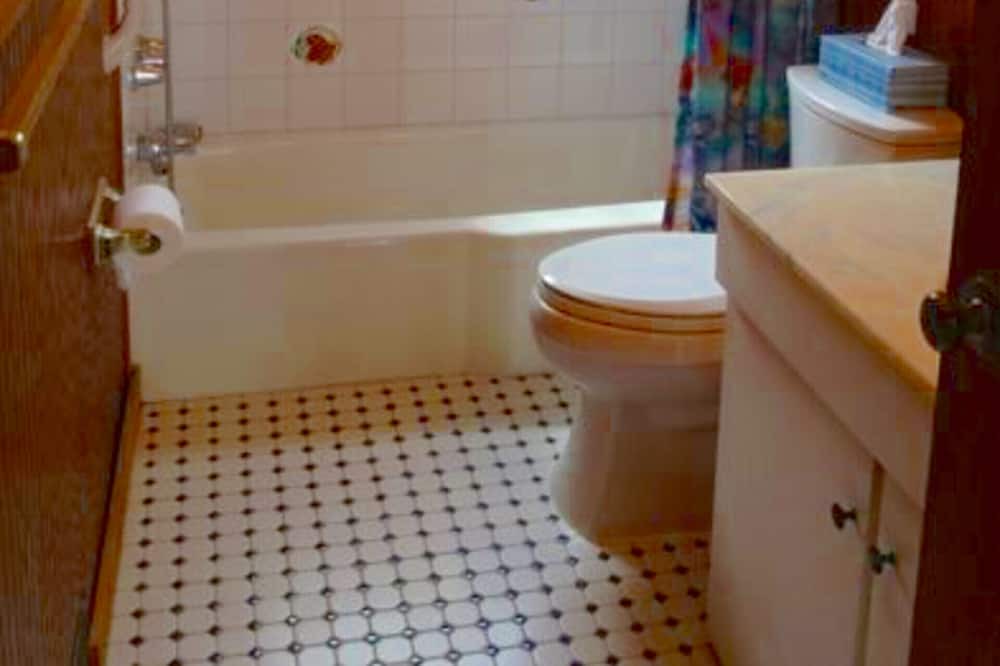 Photo of Bathroom in Northport
