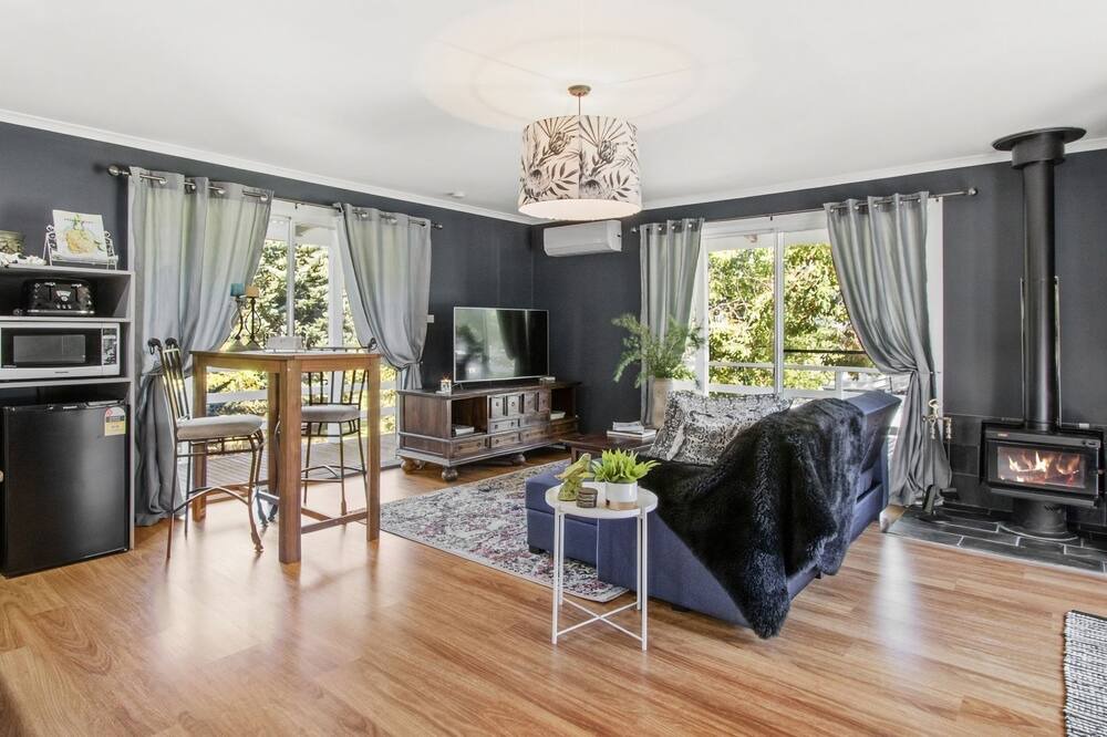 Photo of Livingroom in Mountain Lagoon