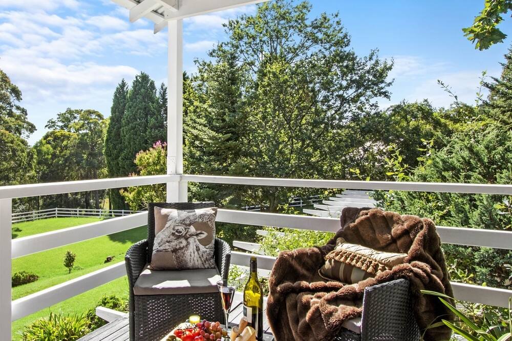 Photo of Patio Balcony in Mountain Lagoon