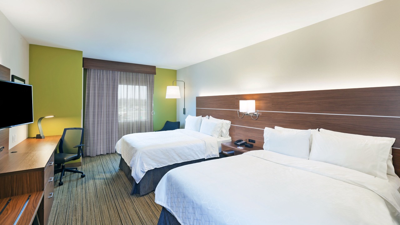 Photo of Bedroom in Lenexa