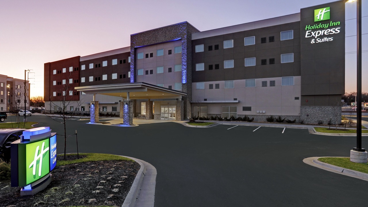 Photo of Outdoor in Lenexa