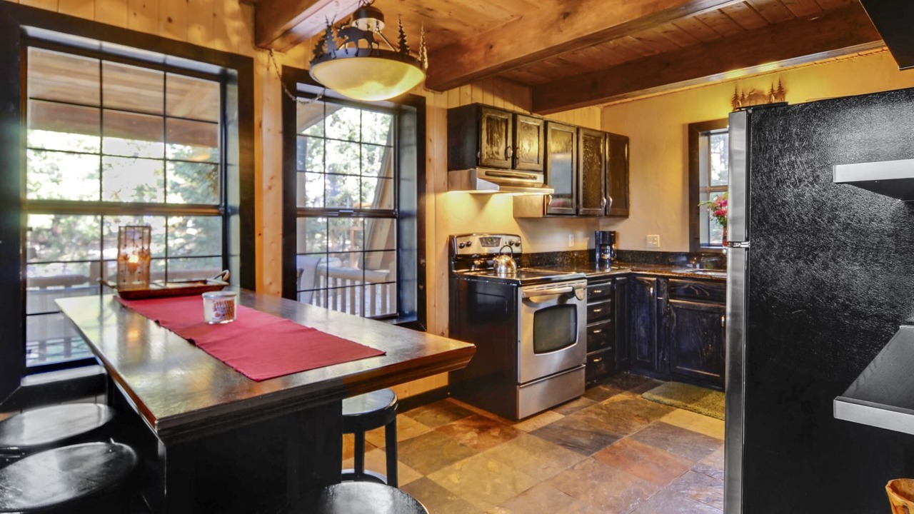 Photo of Livingroom in Duck Creek Village