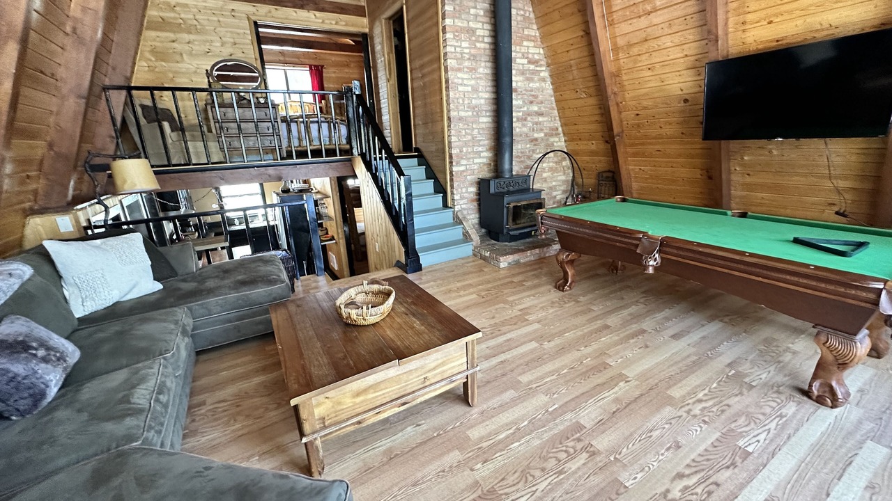 Photo of Livingroom in Duck Creek Village