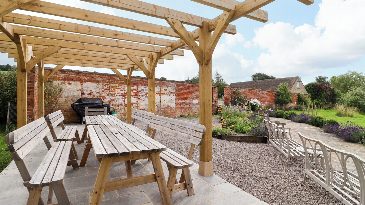 Photo of Outdoor in Stroud