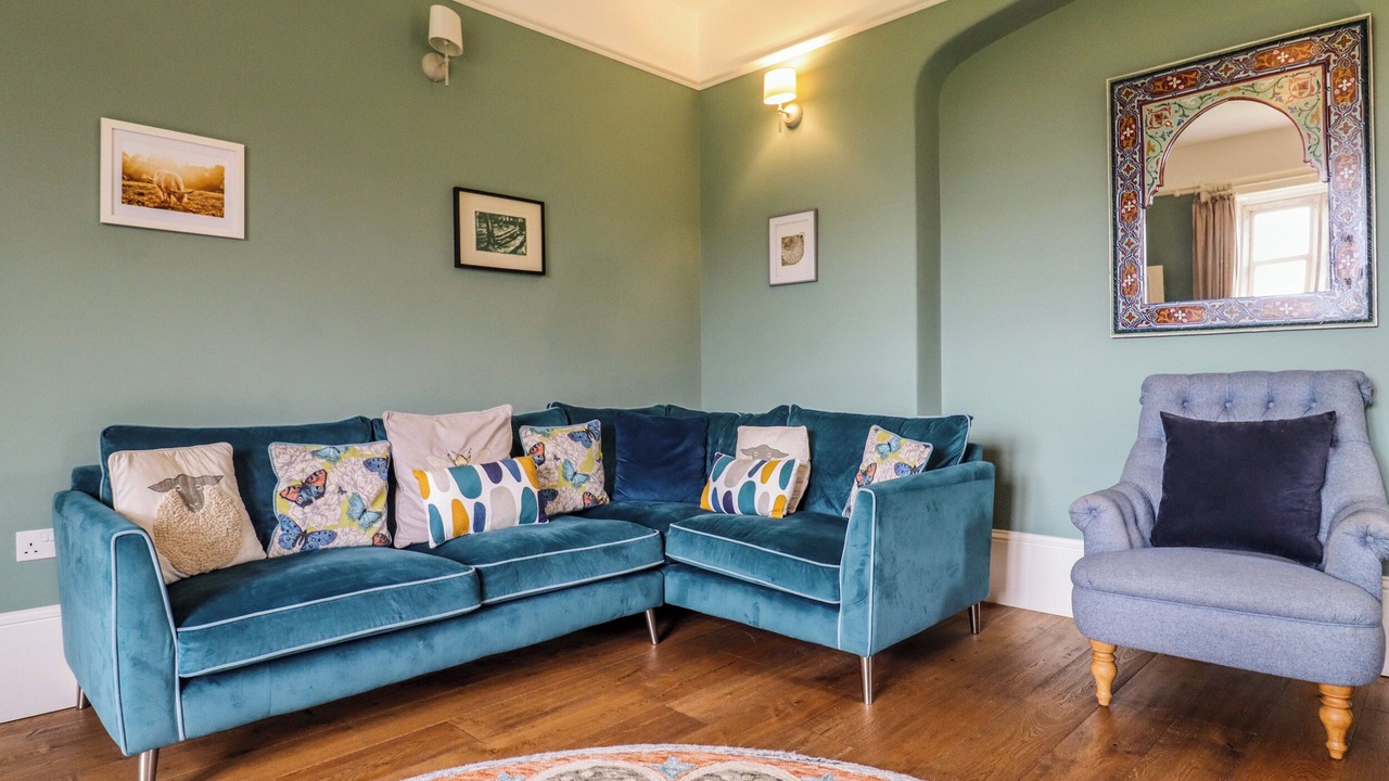 Photo of Livingroom in Stroud