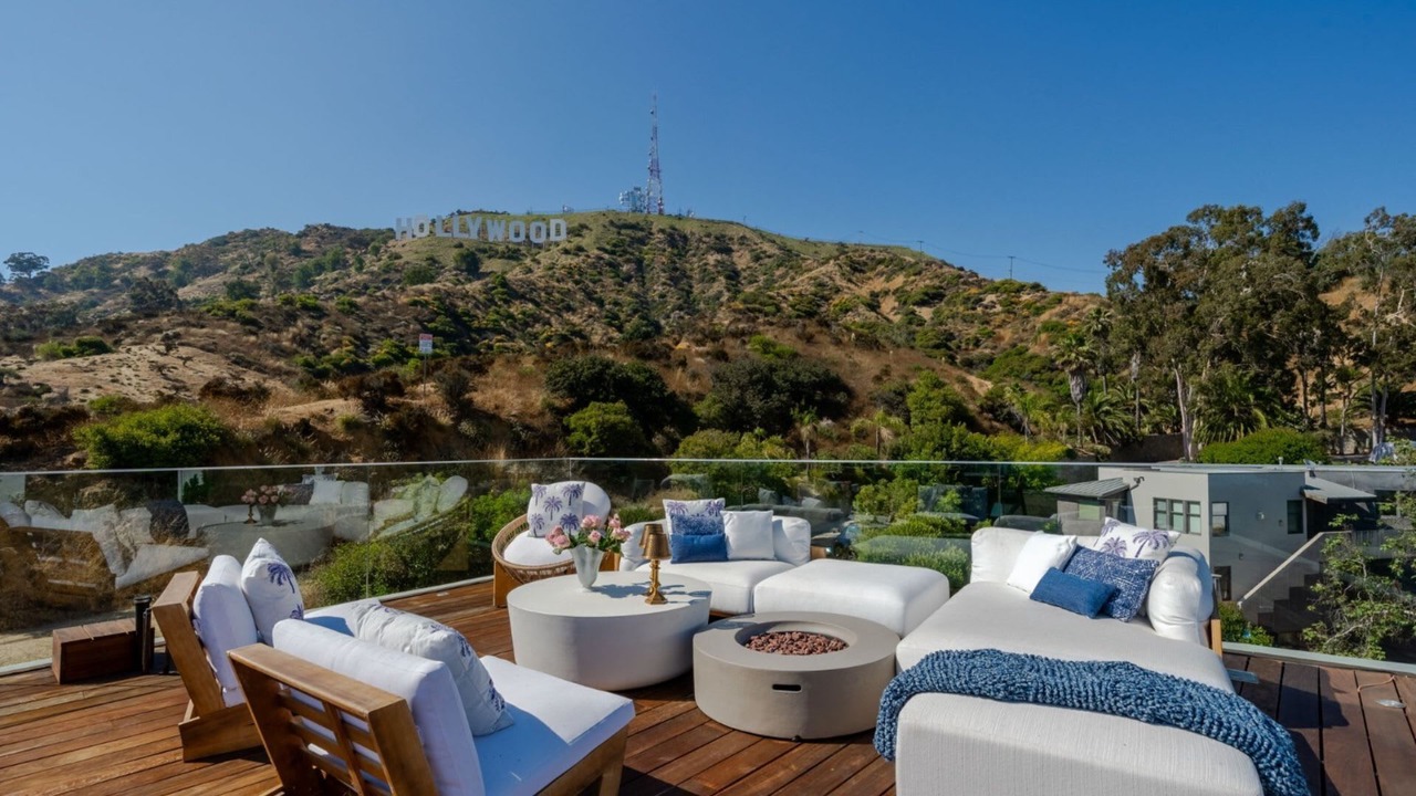 Photo of Patio Balcony in Beachwood Canyon
