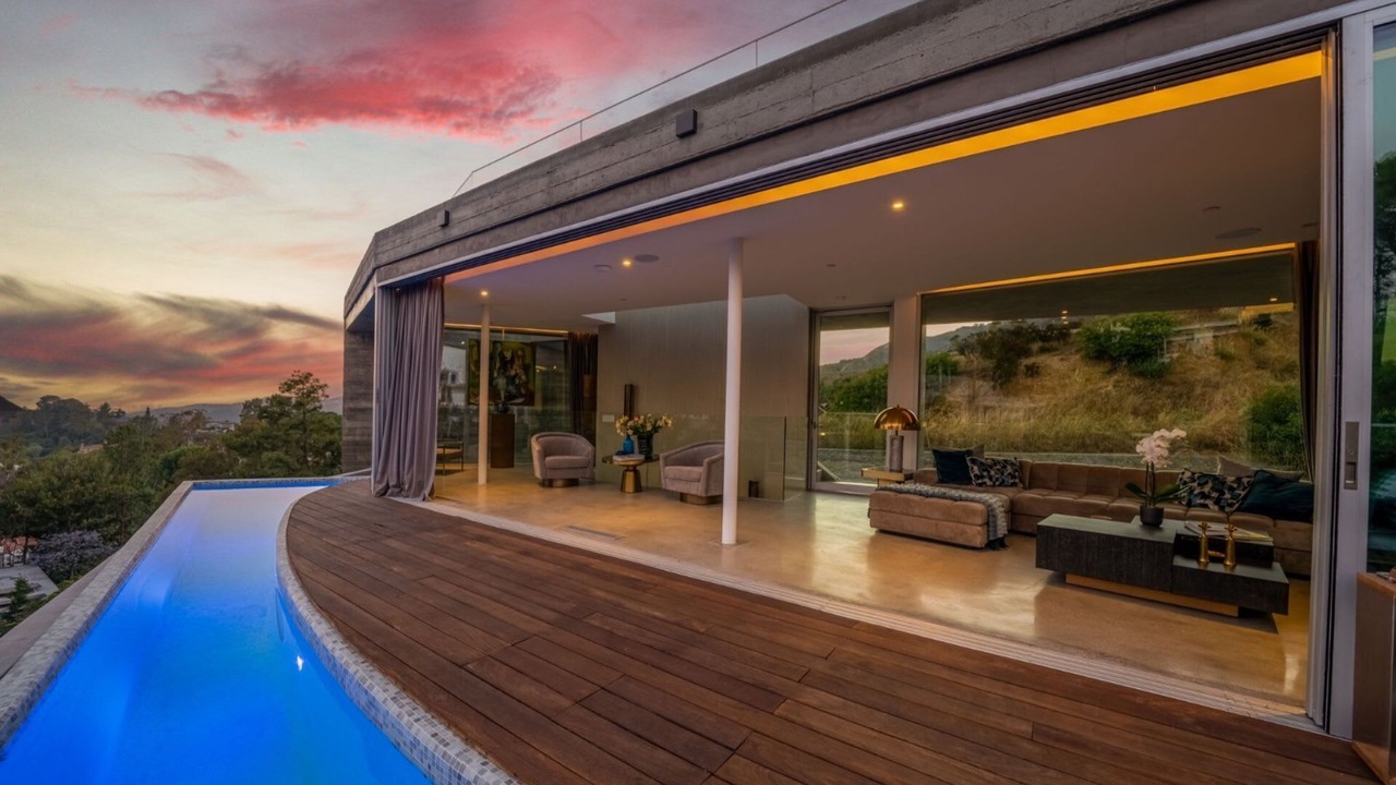 Photo of Outdoor in Beachwood Canyon