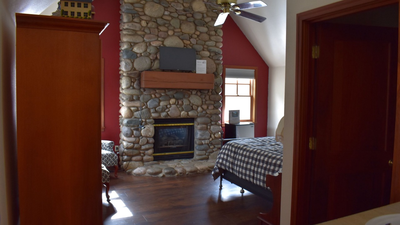 Photo of Bedroom in Hermosa