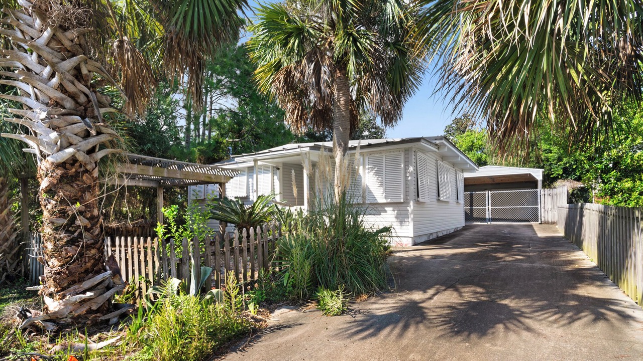 Photo of Outdoor in Laguna Beach Estates