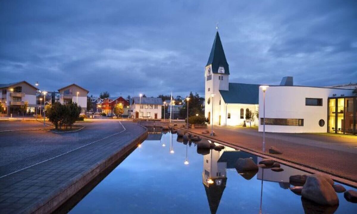 Photo of Others in Hafnarfjordur