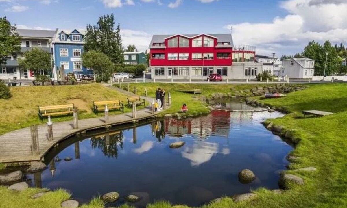 Photo of Others in Hafnarfjordur