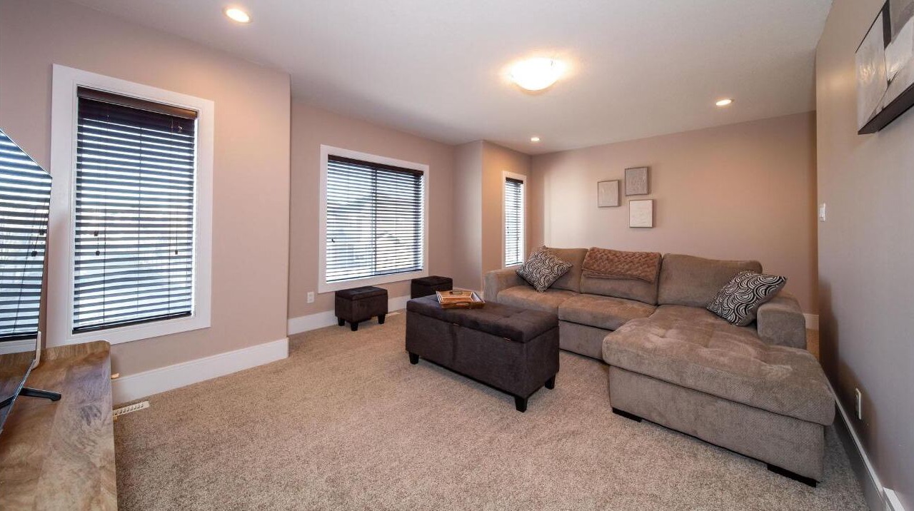 Photo of Livingroom in Northwest Edmonton