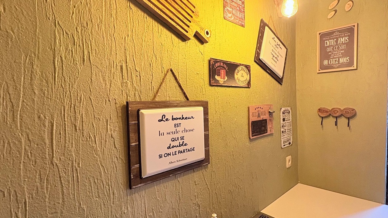 Photo of Others in Bohon