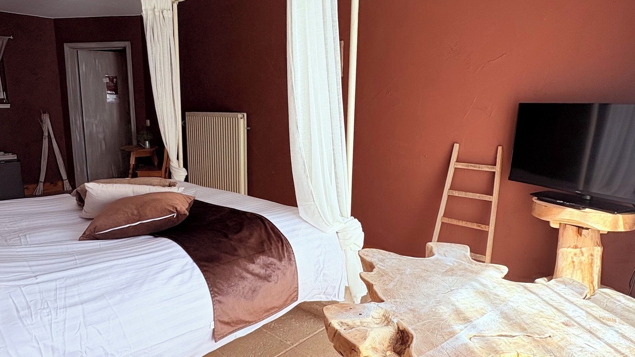 Photo of Bedroom in Bohon