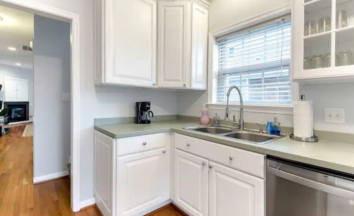 Photo of Kitchen in Chic's Beach