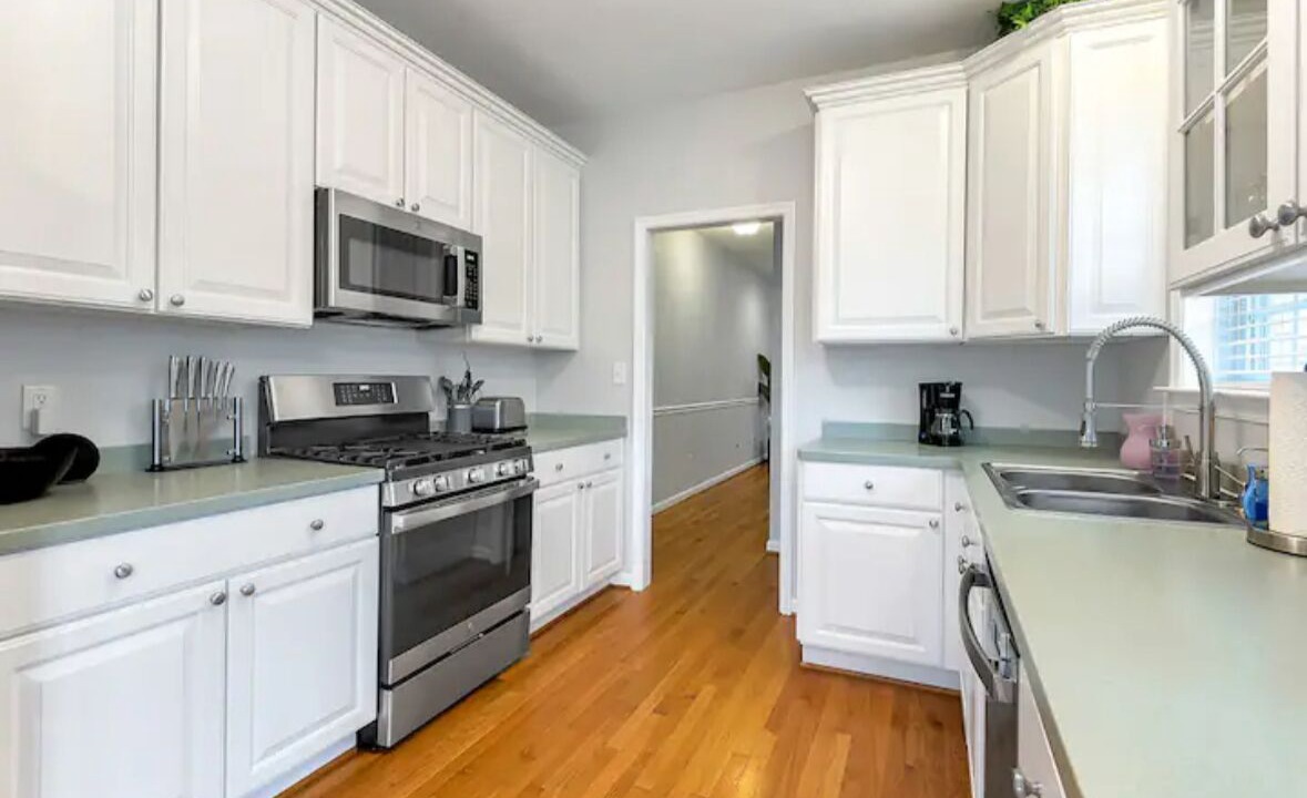 Photo of Kitchen in Chic's Beach