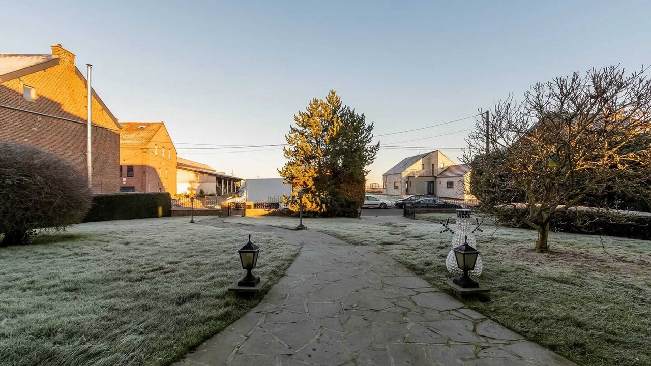 Photo of Outdoor in Courcelles