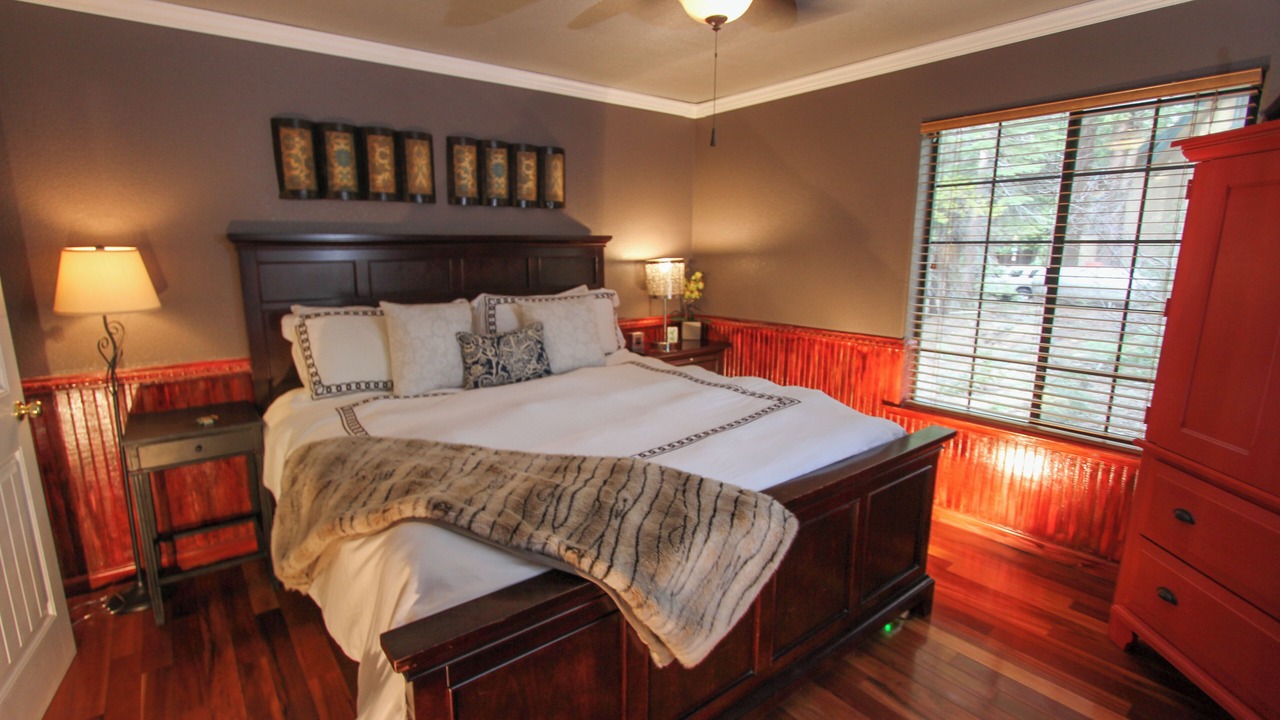 Photo of Bedroom in Shaver Lake