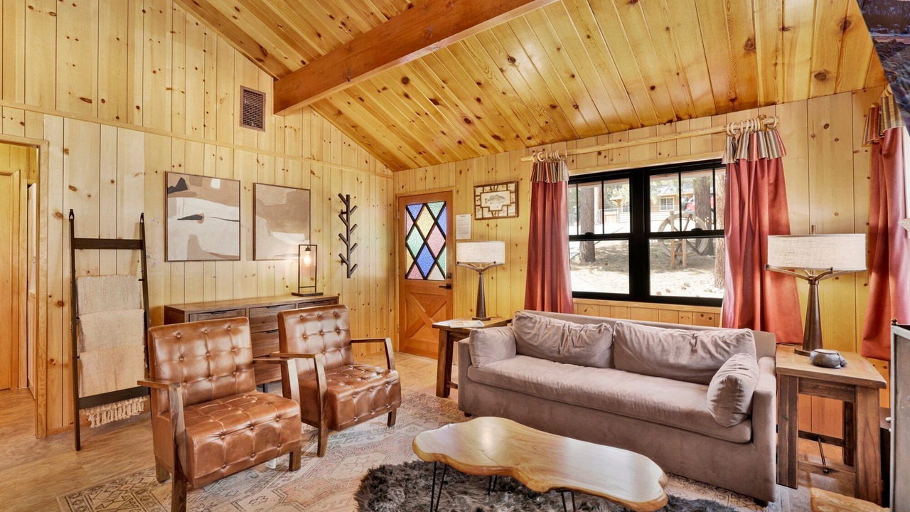 Photo of Livingroom in Big Bear