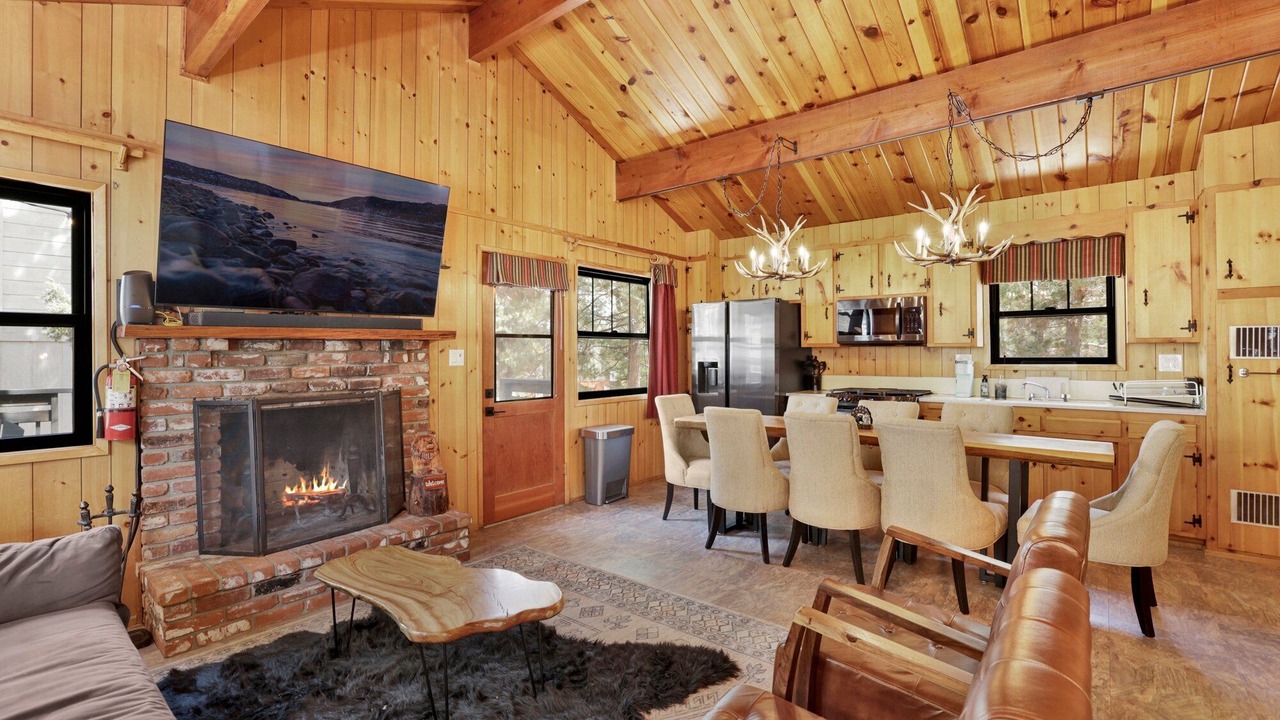 Photo of Livingroom in Big Bear