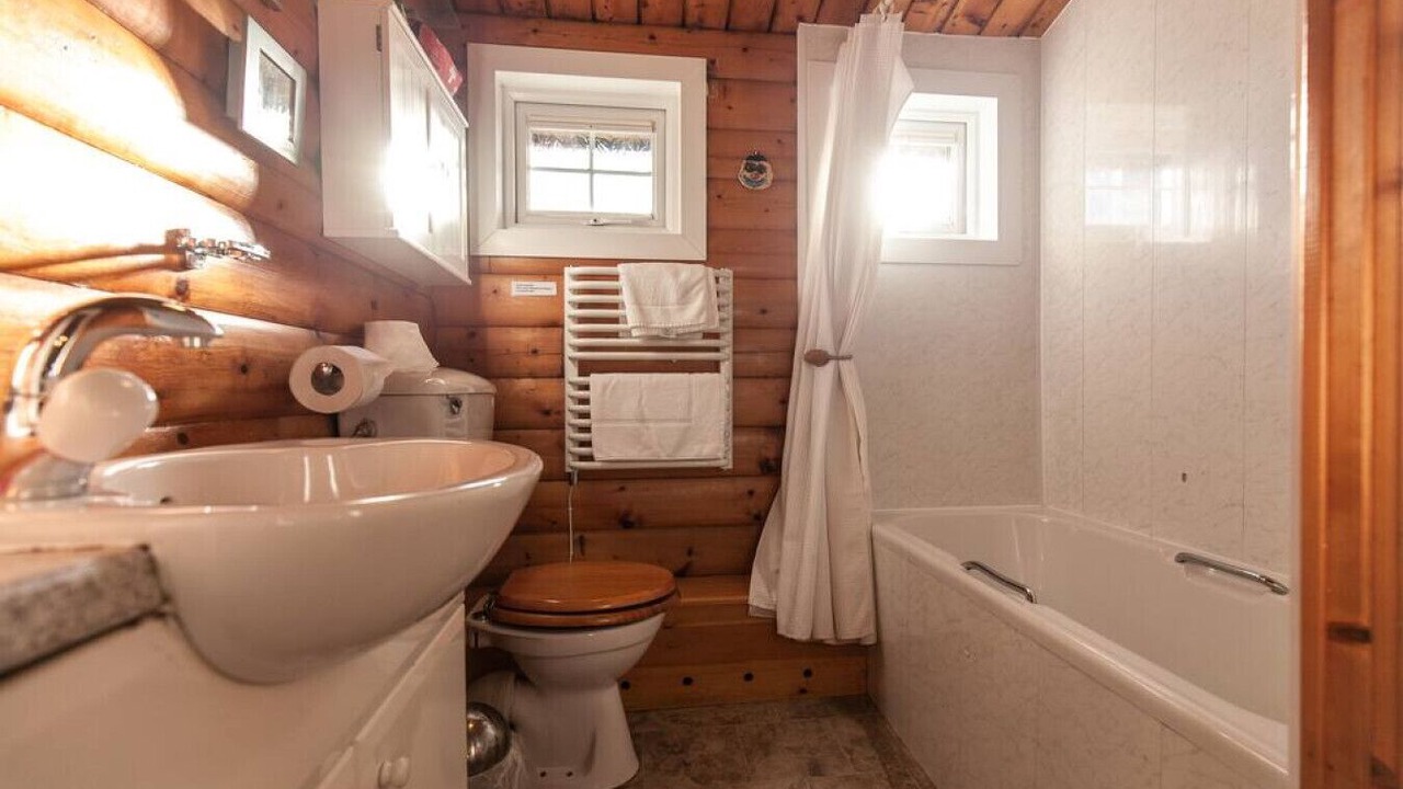 Photo of Bathroom in Bronaber