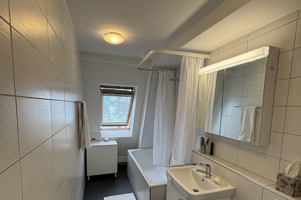Photo of Bathroom in Werd
