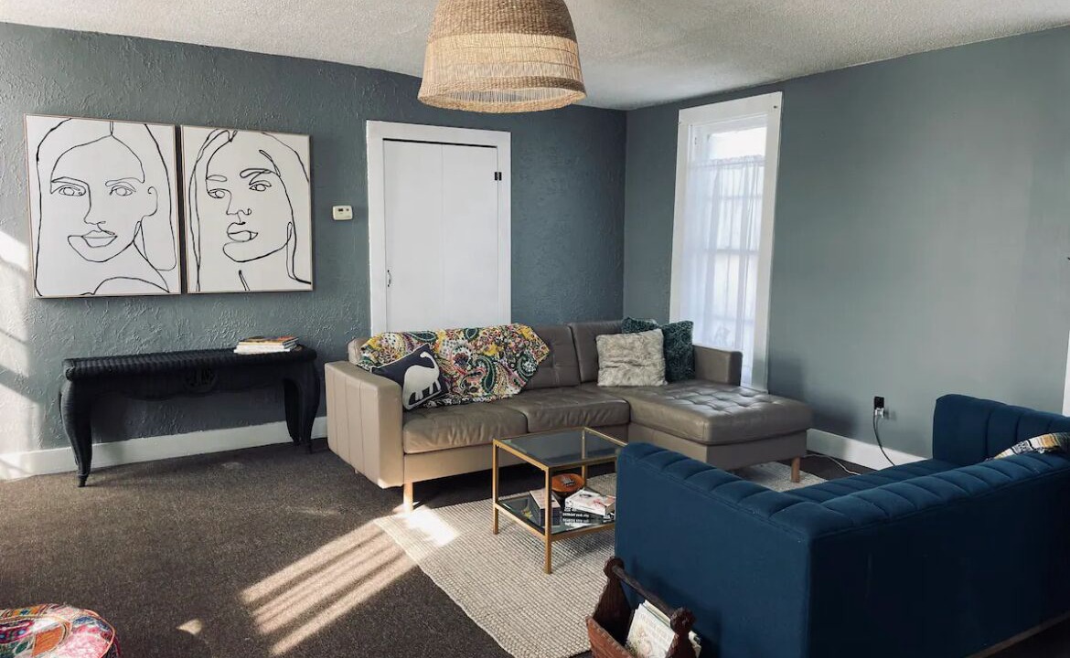 Photo of Livingroom in Jacksonville