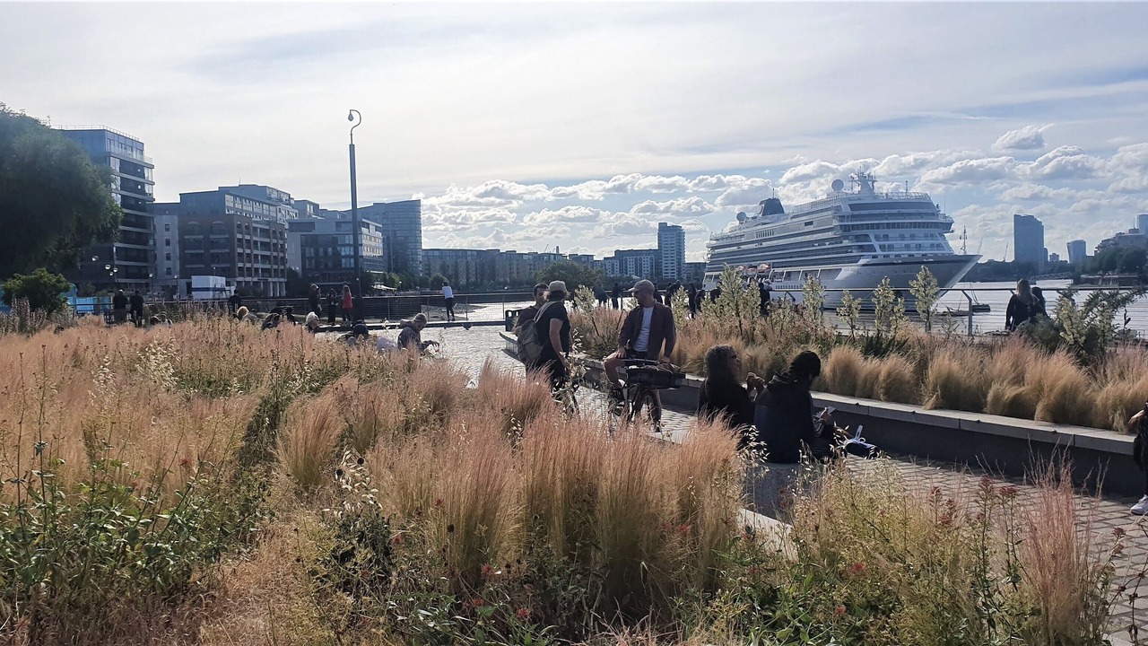 Photo of Others in Island Gardens