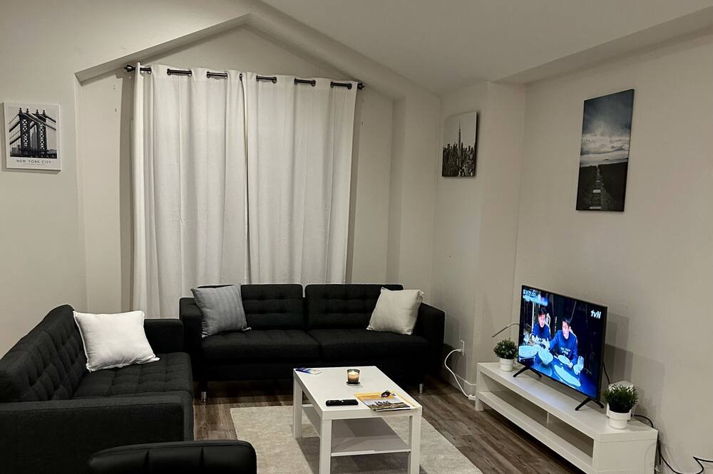 Photo of Livingroom in Transcona