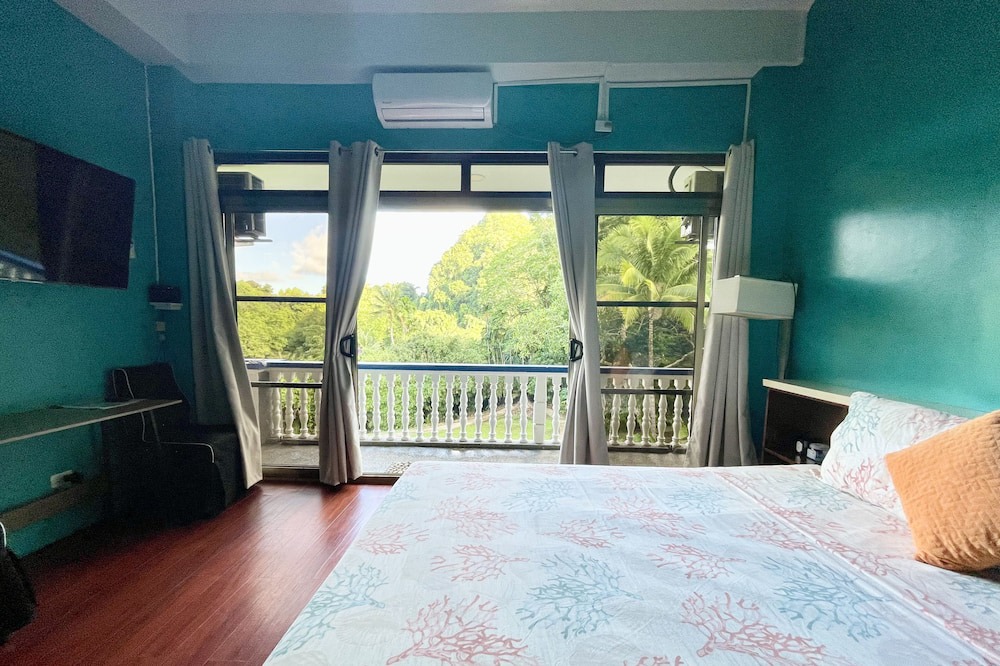 Photo of Bedroom in Koror