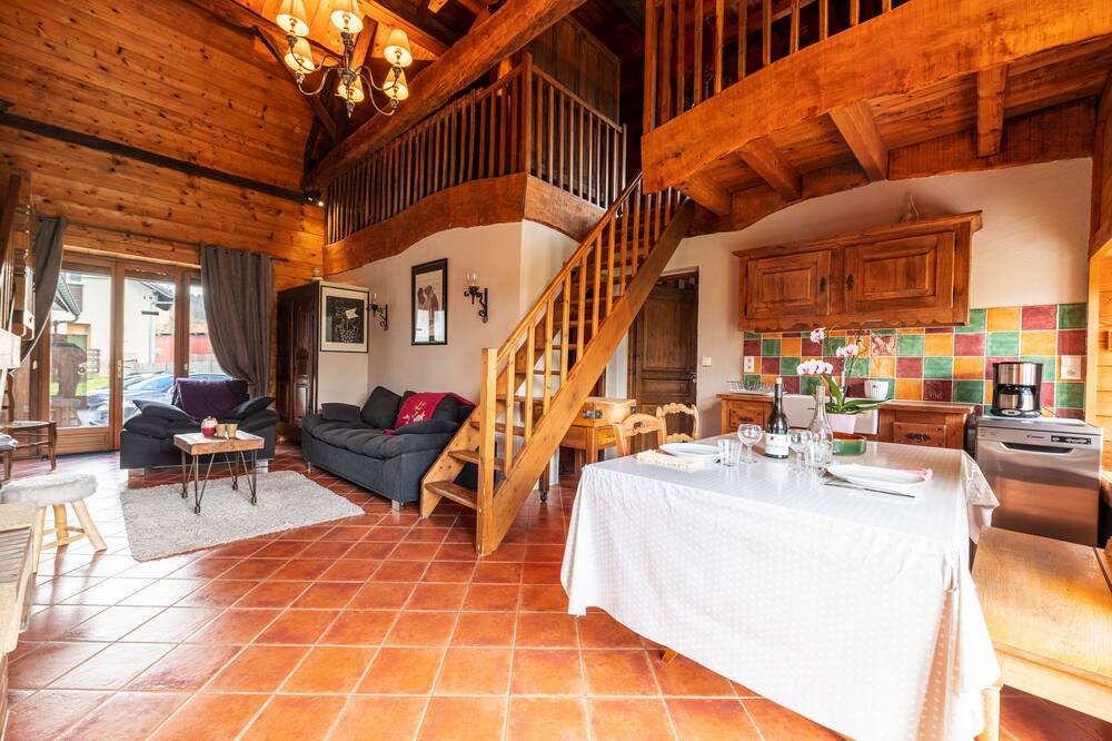 Photo of Livingroom in Vaulx