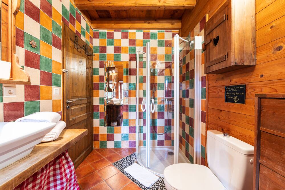 Photo of Bathroom in Vaulx