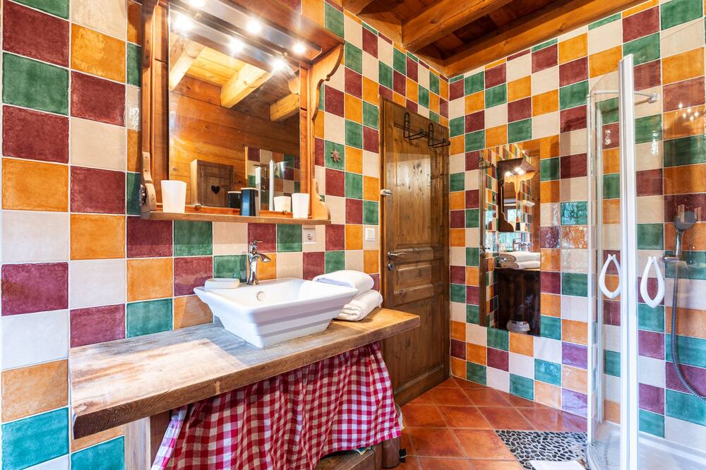 Photo of Bathroom in Vaulx
