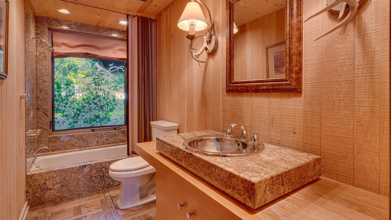 Photo of Bathroom in Tahoe Pines