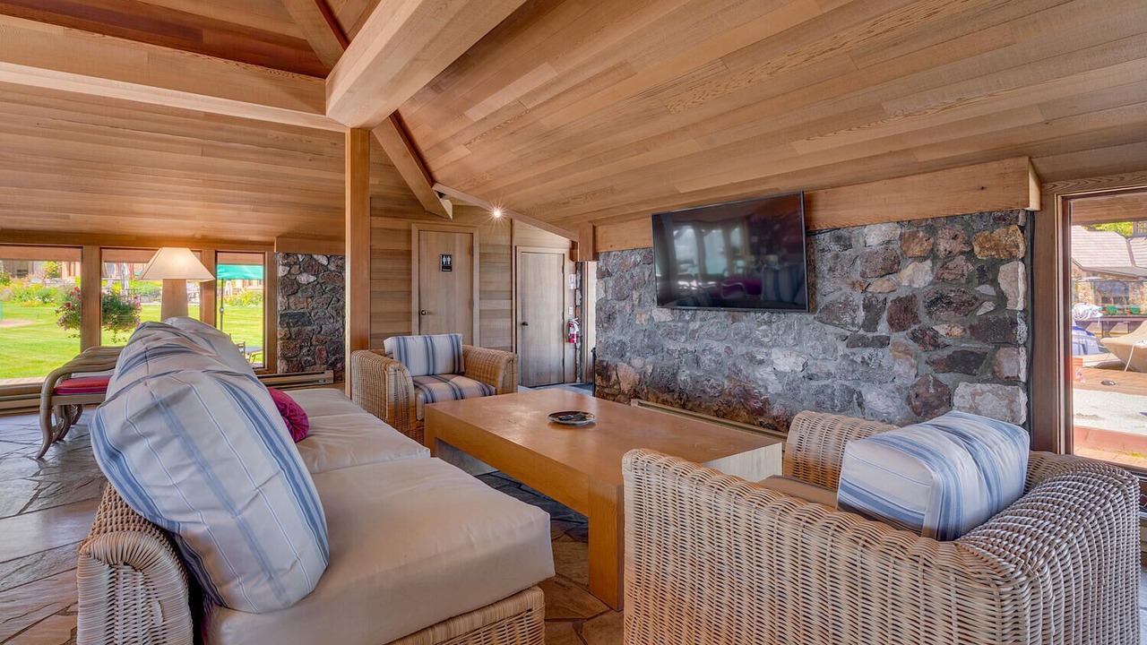 Photo of Livingroom in Tahoe Pines