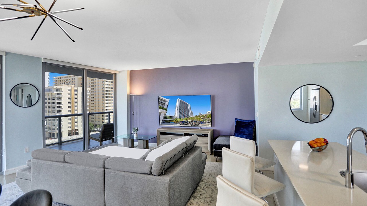 Photo of Livingroom in Hallandale Beach