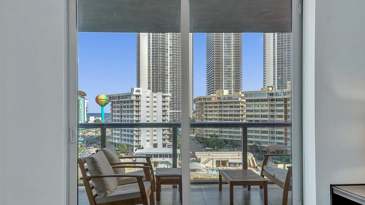 Photo of Patio Balcony in Hallandale Beach