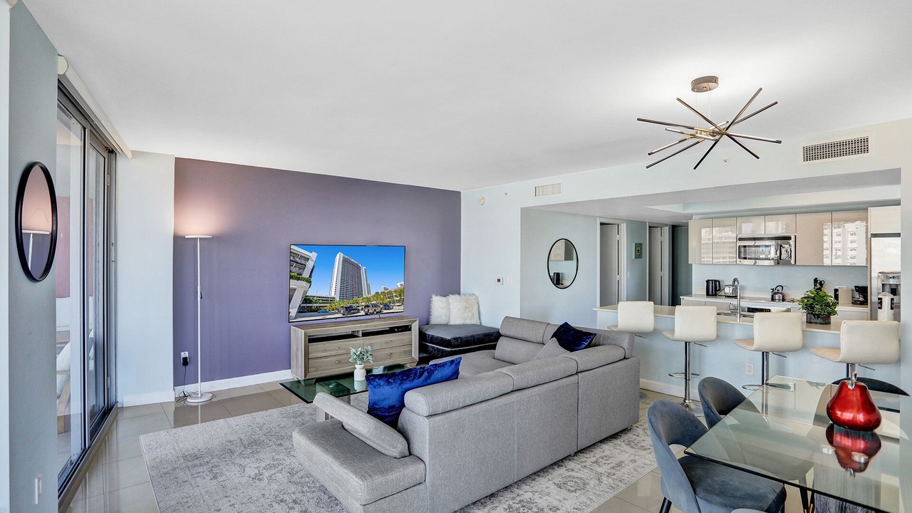 Photo of Livingroom in Hallandale Beach