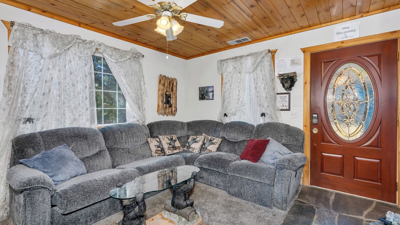 Photo of Livingroom in Yosemite West