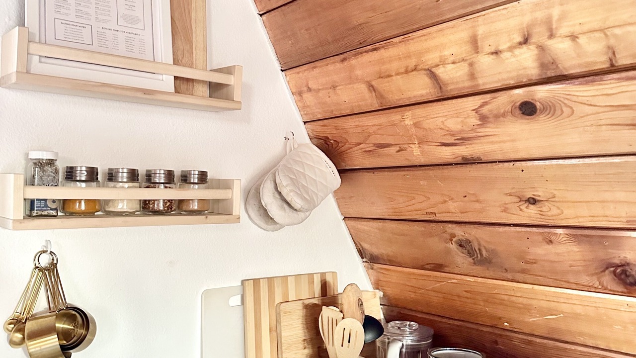 Photo of Kitchen in Division No. 10