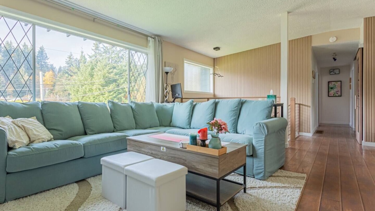 Photo of Livingroom in Squamish